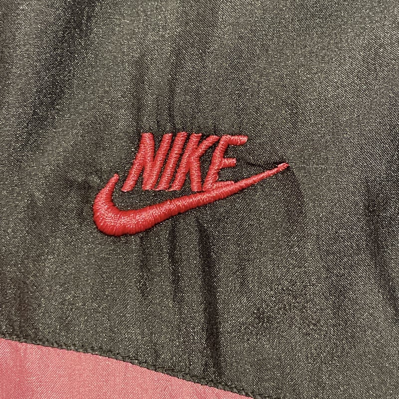 00s　ナイキ　刺繍ロゴ　ナイロンパンツ　トラックパンツ　裏地あり　グレー 00s ナイキ 刺繍ロゴ ナイロンパンツ トラックパンツ 裏地あり グレー