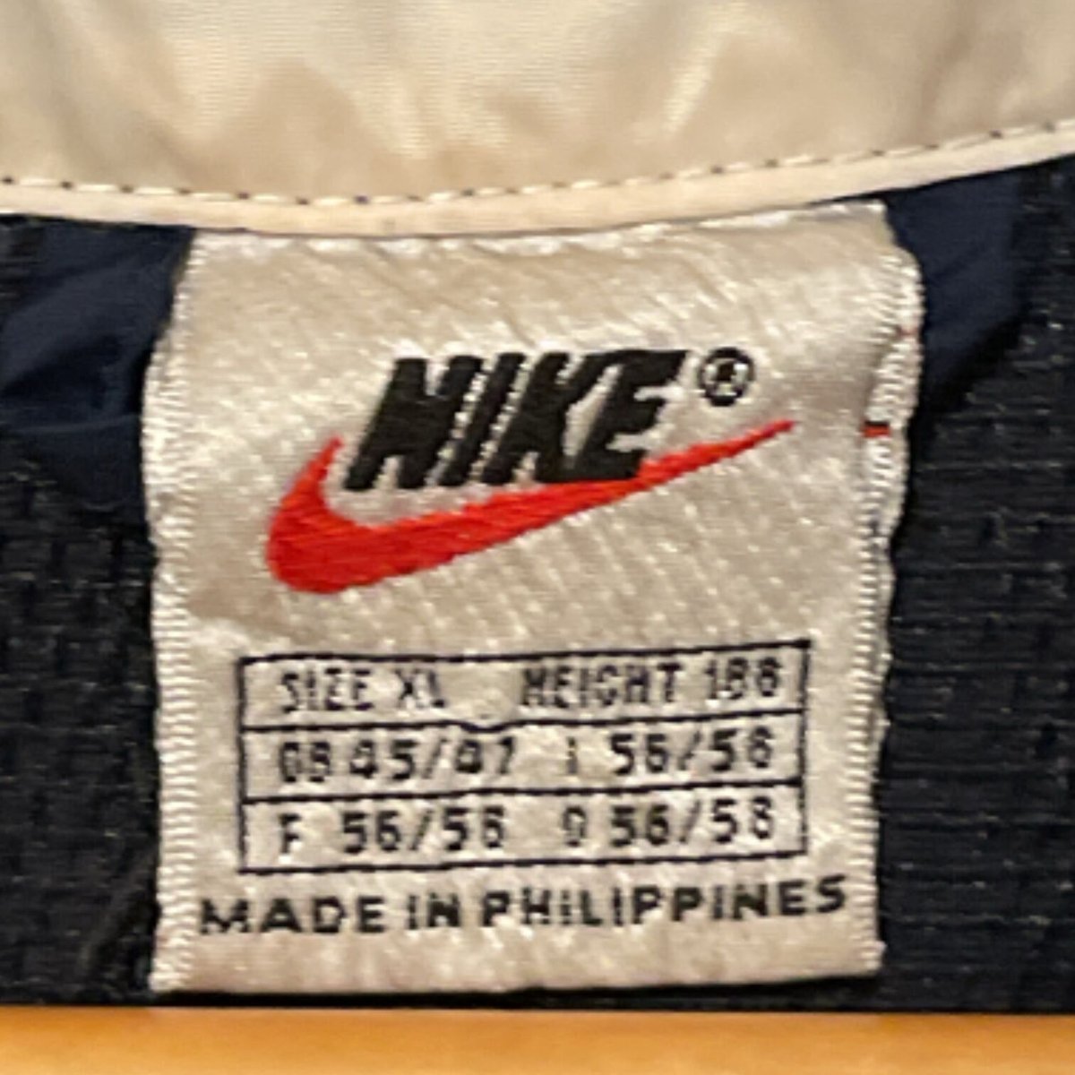 珍色 白タグ】US NIKE ナイロン パンツ 深緑 裏地なし XL-