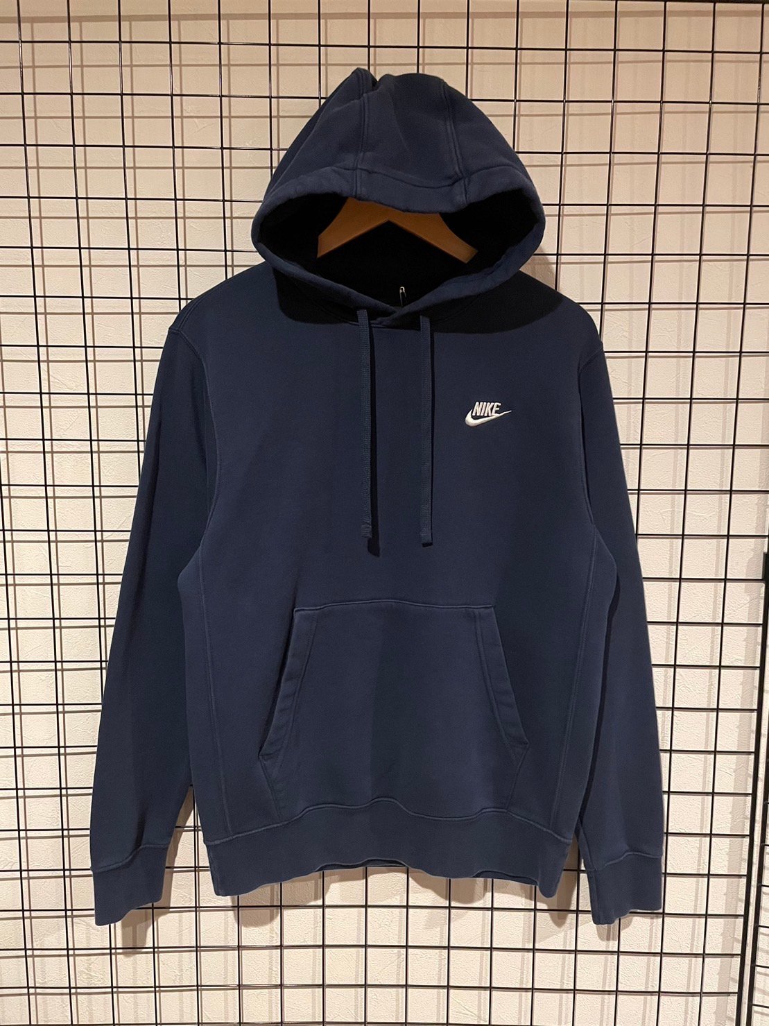 NIKE ナイキ ワンポイント刺繍ロゴ スウェットパーカー C310 | 古着屋Quest