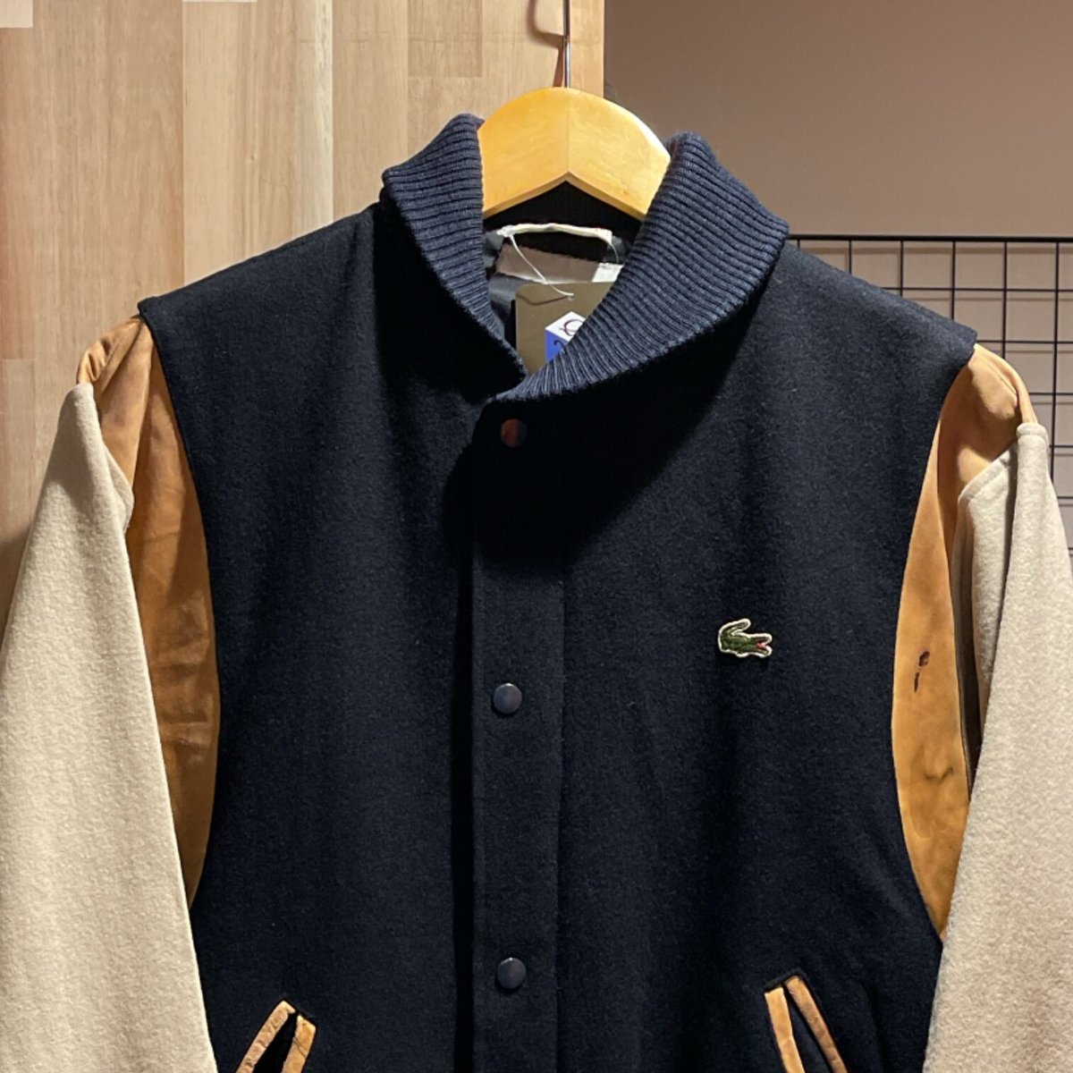 LACOSTE ラコステ 袖レザー 牛革 ウールメルトンスタジャン LACOSTE ラコステ 袖レザー 牛革 ウールメルトンスタジャン