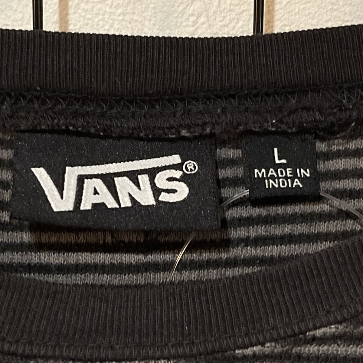 VANS バンズ　スカルワンポイントボーダー　長袖Tシャツ