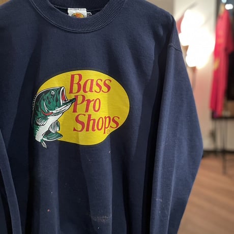 Bass Pro Shops フィッシュ　バス　プリント　スウェットシャツ　Mサイズ　ネイビー　C359