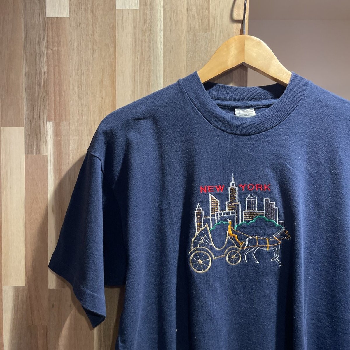 FRUIT OF THE LOOM　フルーツオブザルーム　刺繍プリント　NEW YORK シングルステッチ　Tシャツ