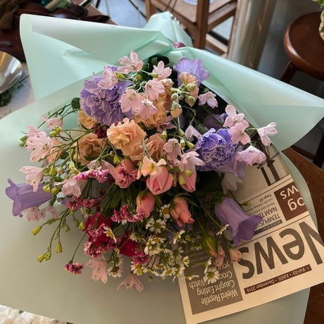 【札幌市内、北広島、江別、恵庭、南幌町のお届け】お祝い花束