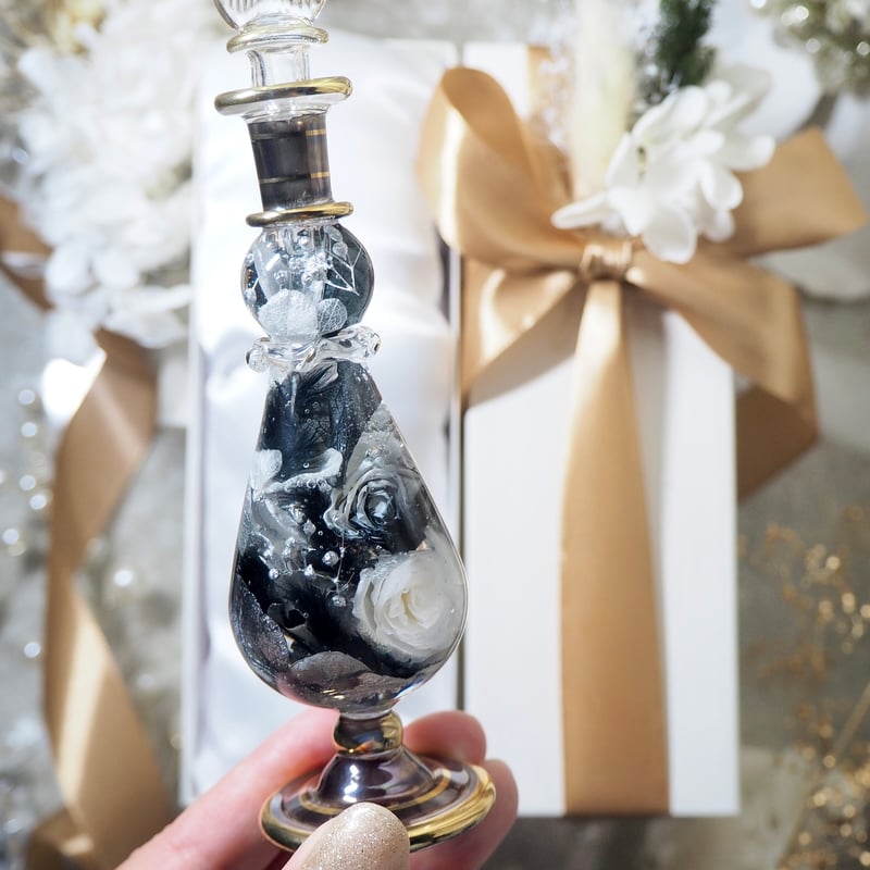 ◯「王妃の愛した花々」 Nocturne 黒 | シュト flower art glass