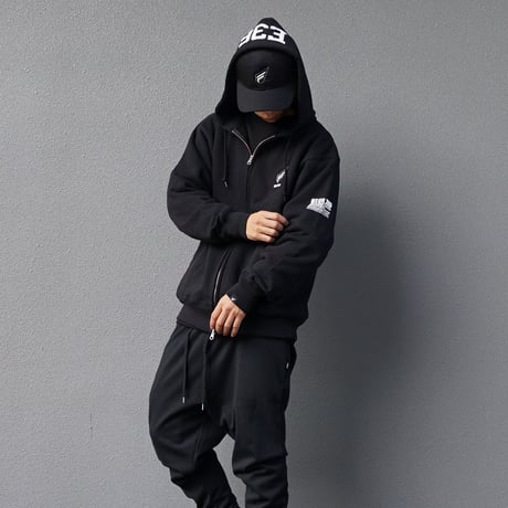 【世界大会限定モデル】DIAMOND DUST ZIP HOODIE