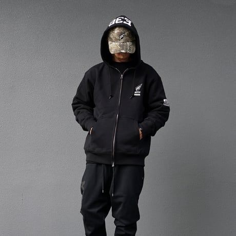 【E36APEX限定モデル】WORLD CHAMPIONSHIP LIMITED ZIP HOODIE