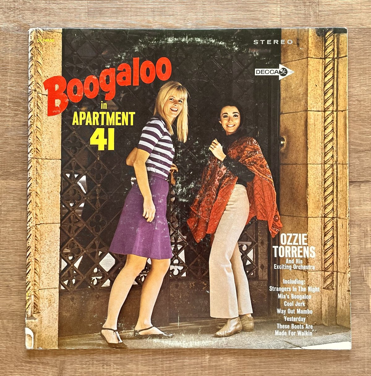 Ozzie Torrens And His Exciting Orchestra – Boog