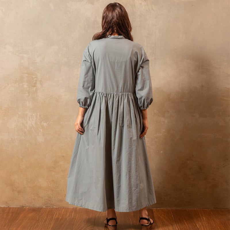 未使用✨ヨシエイナバ LAPEREAU 定価9.6万円 ギャザーワンピース 光沢 和晒 7分袖ギャザーワンピース|ダークサージ | くらす和晒