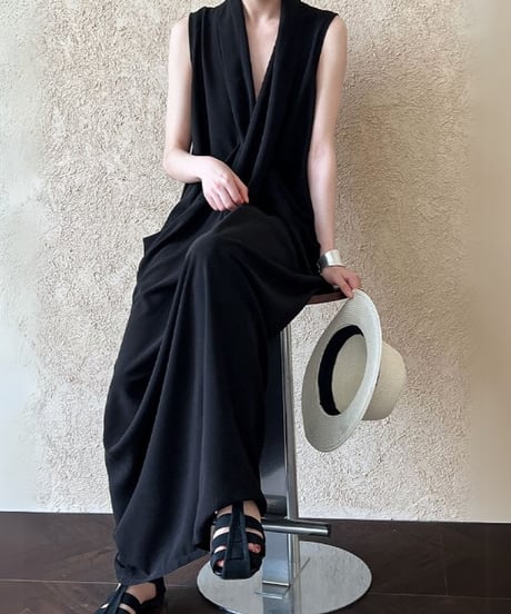《即納》cross design v-neck dress / 2color　hm2046