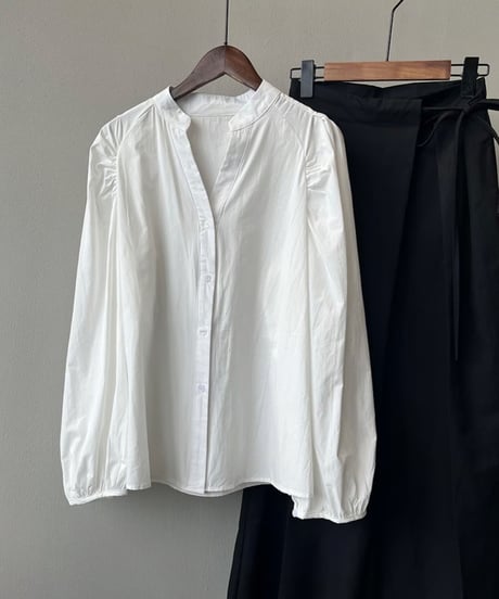 gathered puff sleeve shirt / 2color　hm1715