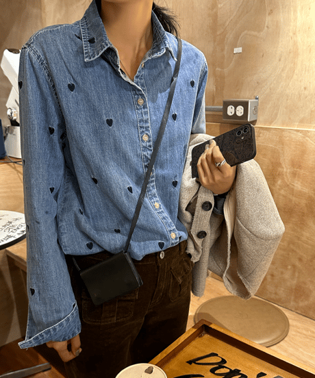 heart embroidered denim shirt / 2color　hm1263
