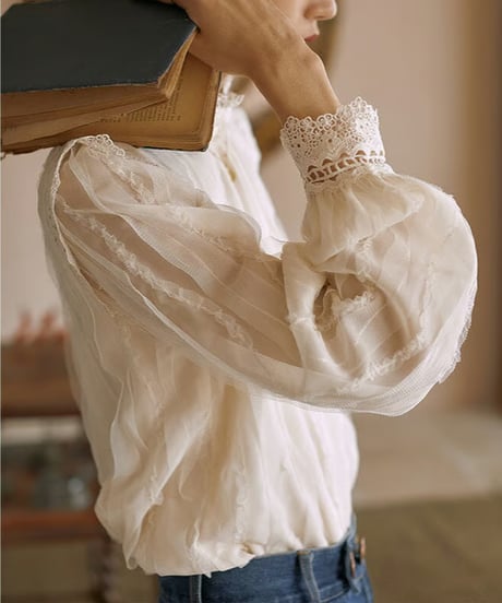 mockneck lace blouse　hm1983