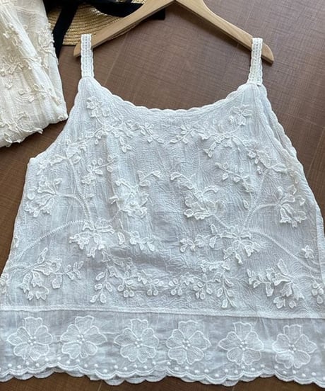 embroidery camisole / 2color　hm2250
