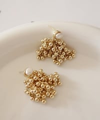 pearl flower pierce / 2color　hm2377