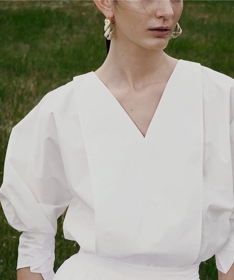 feminine v-neck blouse　hm1928