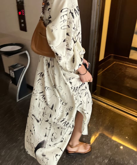 letter-paint shirt dress / 2color　hm1192