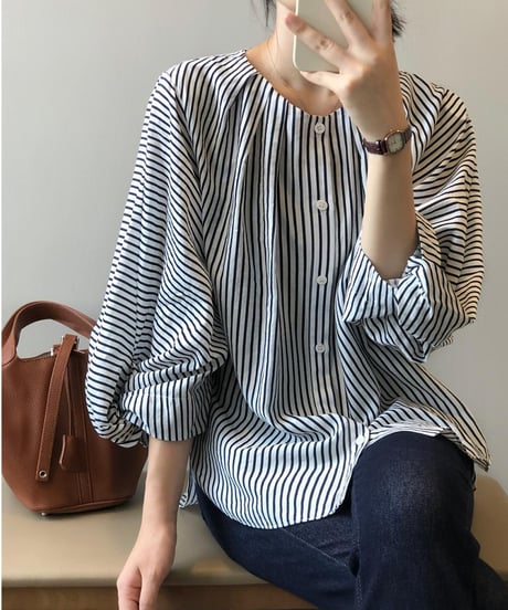 twist sleeve striped blouse　hm1682