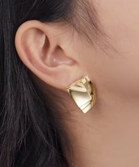 chunky square pierce / 2color　hm2364