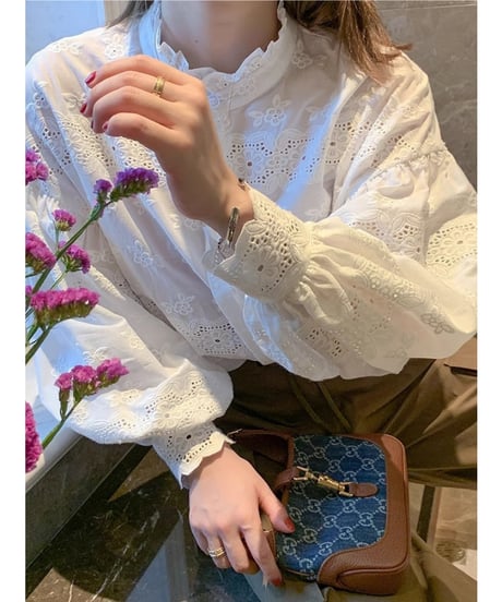 embroidered cotton blouse　hm2899