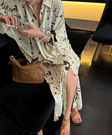 letter-paint shirt dress / 2color　hm1192