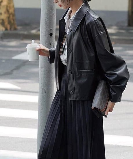 chic black leather jacket　hm2512