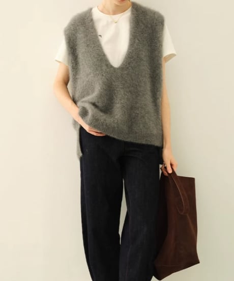 deep v-neck knit vest / 2color　hm1851