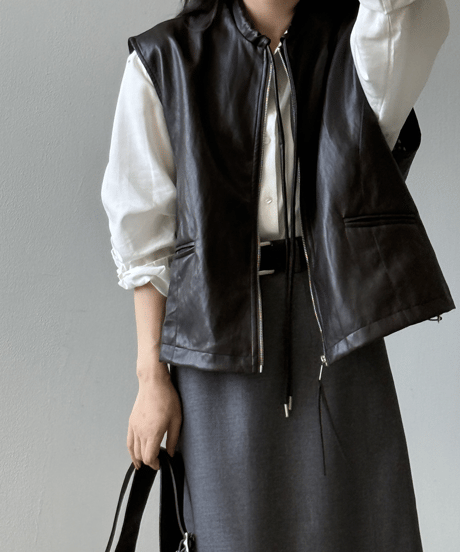 faux leather vest / 2color　hm2764