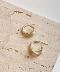 twisted hoop pierce　hm1371