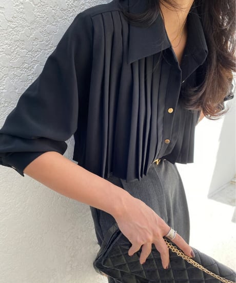 pleated cropped shirt  / 2color　hm2643