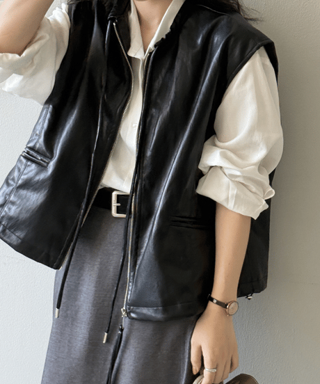 faux leather vest / 2color　hm2764