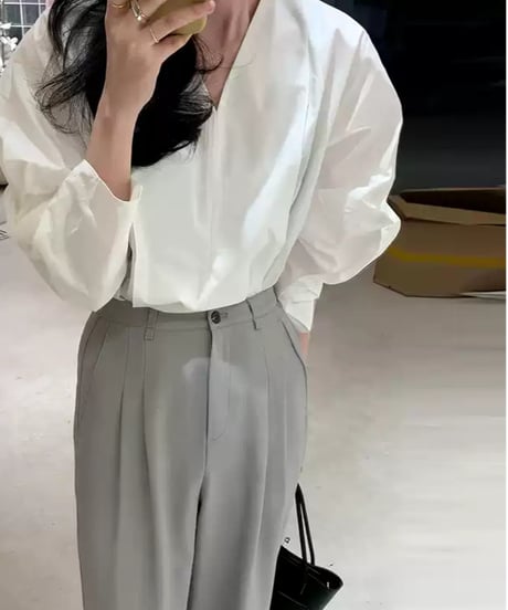 feminine v-neck blouse　hm1928