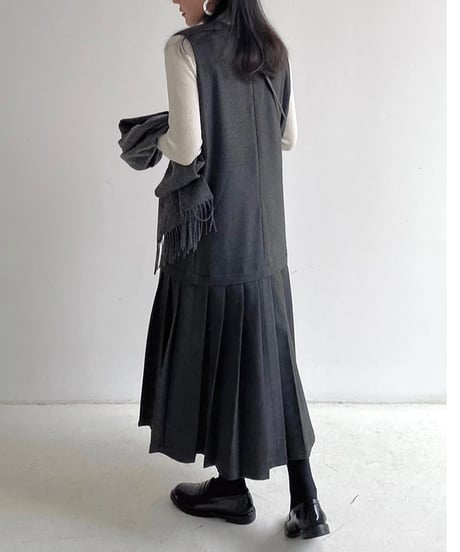 pleated sleeveless dress　hm1654