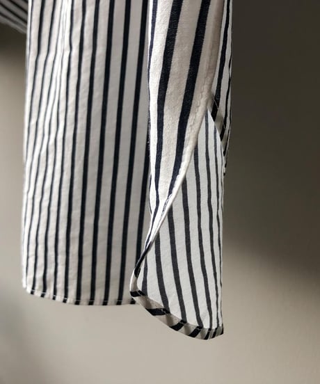 twist sleeve striped blouse　hm1682