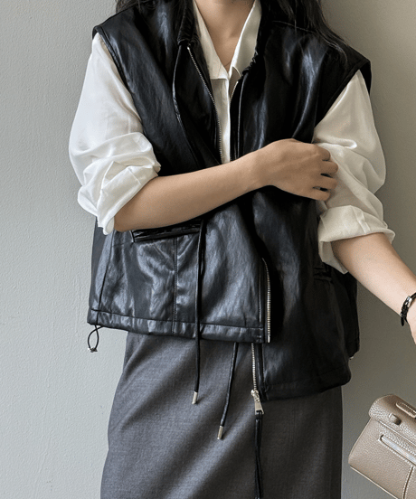 faux leather vest / 2color　hm2764