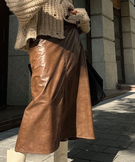 leather front slit skirt / 2color　hm1044