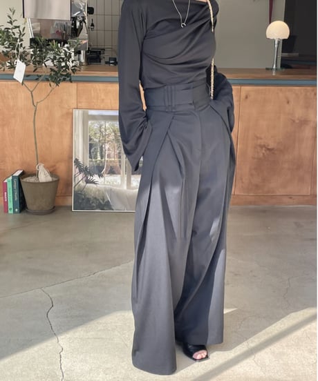 tuck wide slacks / 2color　hm2822