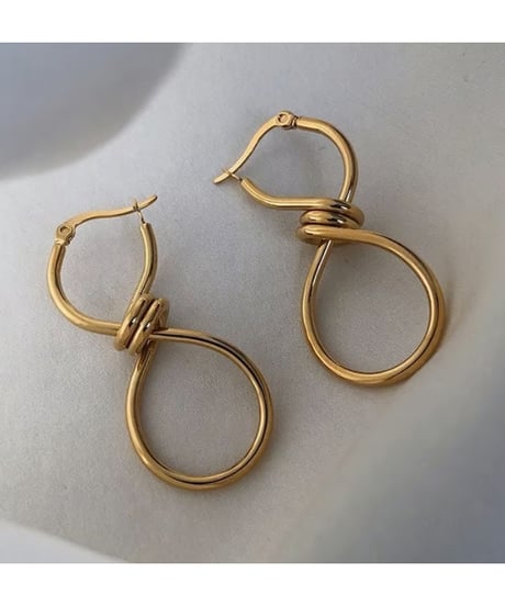 twist design pierce / 2color　hm1554