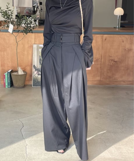 tuck wide slacks / 2color　hm2822