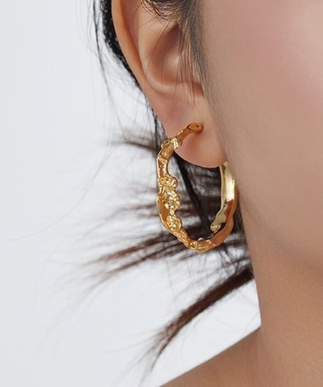 twist line  pierce　hm2365