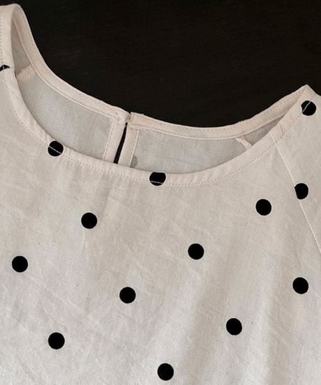 dot airy blouse / 2color　hm2402