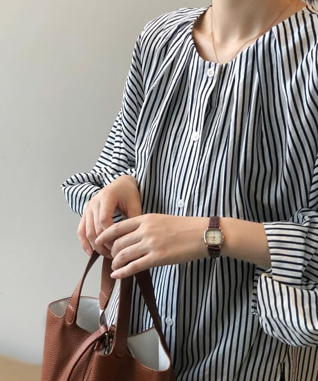 twist sleeve striped blouse　hm1682