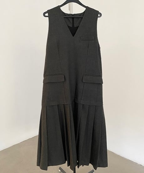 pleated sleeveless dress　hm1654