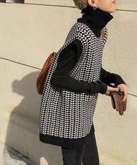 monotone high neck vest　hm1853