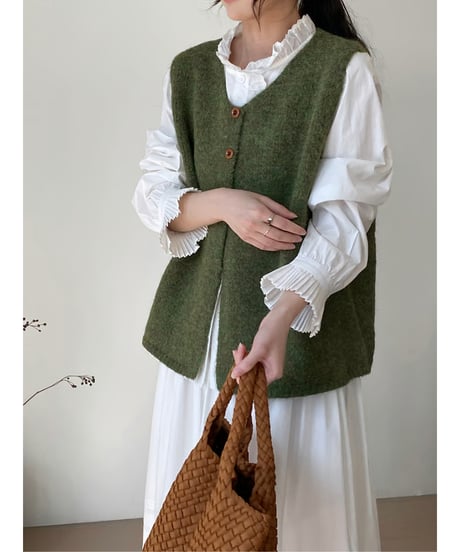 ruffled collar blouse　hm2080