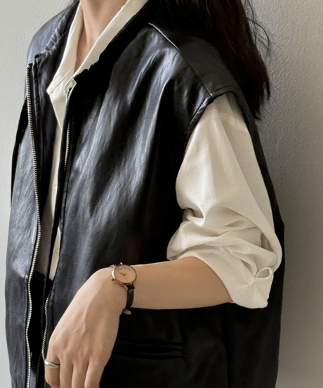 faux leather vest / 2color　hm2764