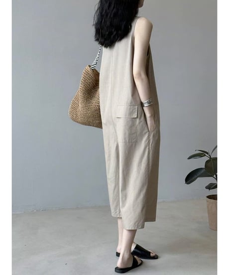 sleeveless cropped jumpsuit / 2color　hm2473