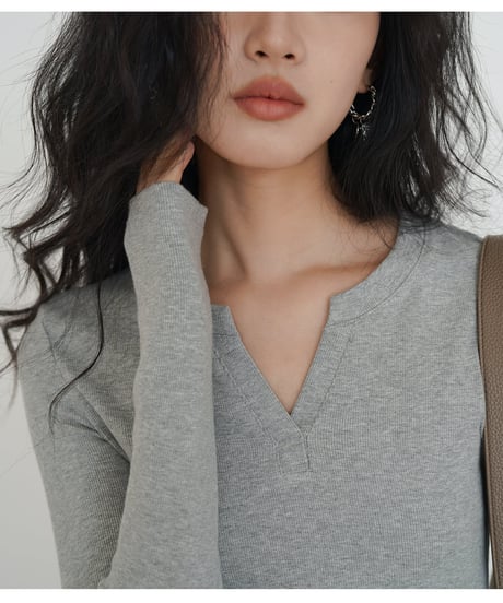 v-cut neck cutsew / 2color　hm2028