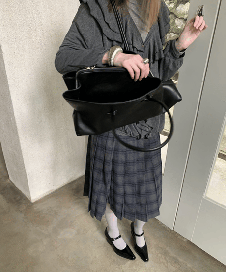 asymmetric leather tote bag / 2color　hm2740
