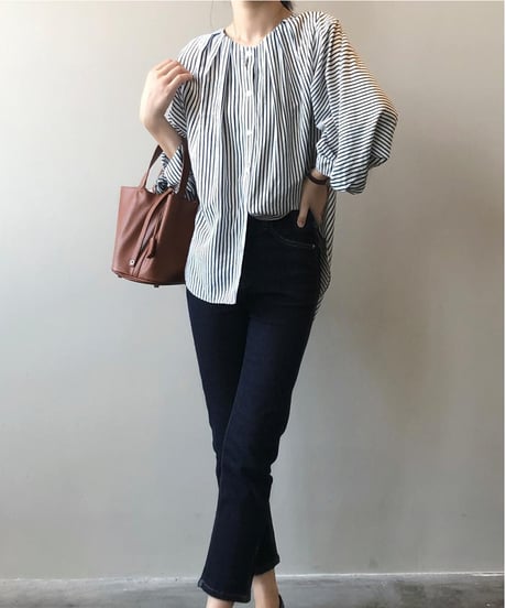 twist sleeve striped blouse　hm1682
